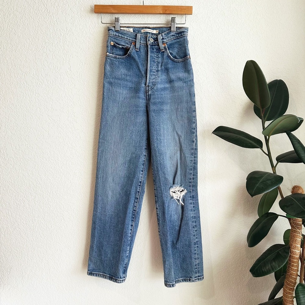 Levi's Premium Ribcage Straight Leg Jeans Womens Size 24 Distressed Button Fly